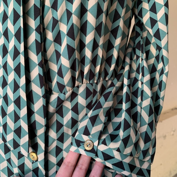 Retro inspired button up shift dress w neck tie - Picture 9 of 16